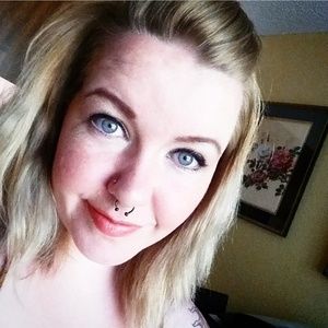 Meet your Posher, Briana